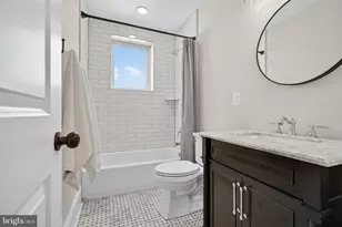 915 Hamilton St NW, Washington, DC 20011 - Photo 29