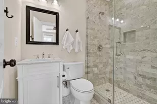 915 Hamilton St NW, Washington, DC 20011 - Photo 13