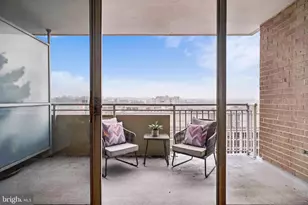 3001 Veazey Terrace NW, Washington, DC 20008 - Photo 5