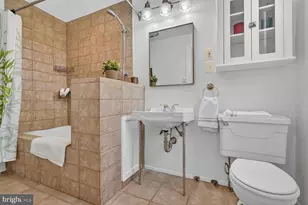 1915 16th St NW, Washington, DC 20009 - Photo 15