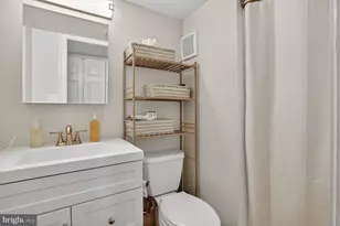 905 South Carolina Ave SE, Washington, DC 20003 - Photo 15