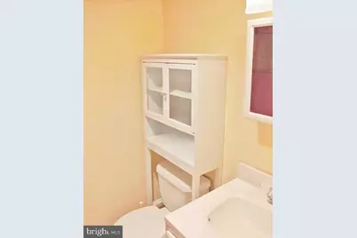 2030 NW F Street NW #211, Washington, DC 20006 - Photo 9