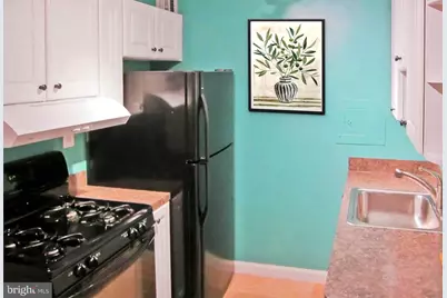 2030 NW F Street NW #211, Washington, DC 20006 - Photo 7