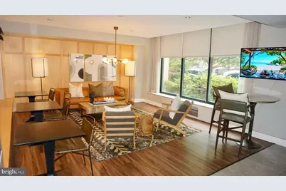 2030 NW F Street NW #211, Washington, DC 20006 - Photo 3