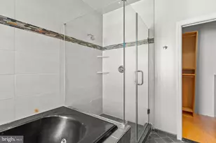 1305 Fairmont St NW, Washington, DC 20009 - Photo 47