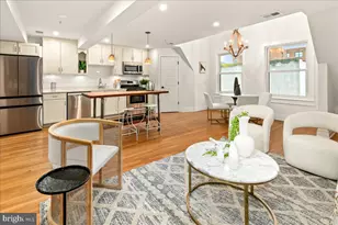 1109 M St NW, Washington, DC 20005 - Photo 7