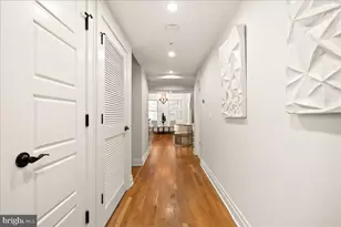 1109 M St NW, Washington, DC 20005 - Photo 3