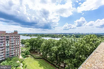 560 N Street SW #N114, Washington, DC 20024 - Photo 5