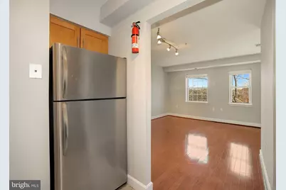 3611 38th Street NW #403, Washington, DC 20016 - Photo 7