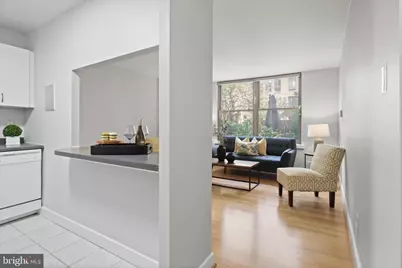 1260 21st Street NW #108, Washington, DC 20036 - Photo 3