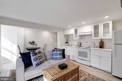 708 I Street SE, Washington, DC 20003 - Photo 31