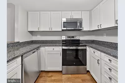 1080 Wisconsin Avenue NW #2020, Washington, DC 20007 - Photo 9