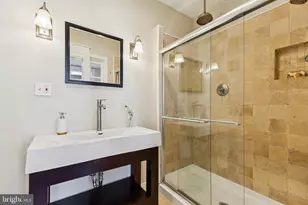 226 Rhode Island Ave NW, Washington, DC 20001 - Photo 23