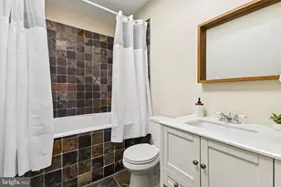 226 Rhode Island Ave NW, Washington, DC 20001 - Photo 19