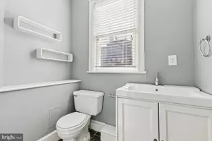 226 Rhode Island Ave NW, Washington, DC 20001 - Photo 9