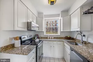 3871 Newark St NW, Washington, DC 20016 - Photo 3