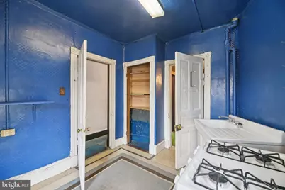 712 4th Street SE, Washington, DC 20003 - Photo 27