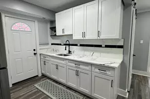 312 60th St NE, Washington, DC 20019 - Photo 5