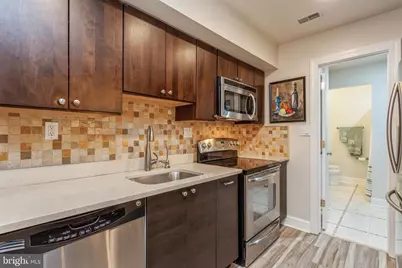 304 NW Q Street NW #1, Washington, DC 20001 - Photo 3