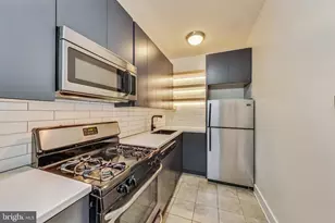 1010 25th St NW, Washington, DC 20037 - Photo 11