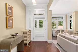 1617 35th St NW, Washington, DC 20007 - Photo 3