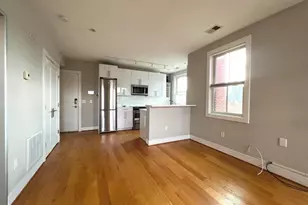 1209 G St SE, Washington, DC 20003 - Photo 3