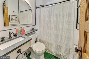 906 8th St NE, Washington, DC 20002 - Photo 25