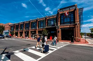 2322 37th St NW, Washington, DC 20007 - Photo 45