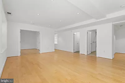 2630 Adams Mill Road NW #T06, Washington, DC 20009 - Photo 7