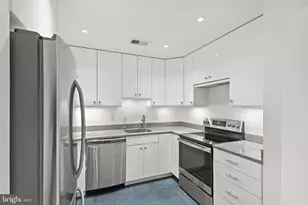 2630 Adams Mill Rd NW, Washington, DC 20009 - Photo 9