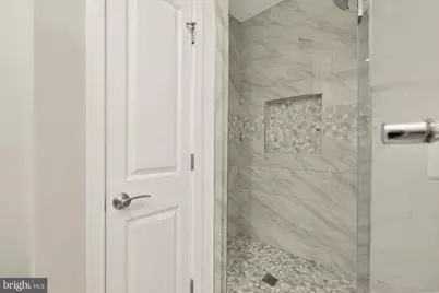 920 4th Street SE, Washington, DC 20003 - Photo 19