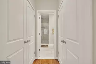 920 4th St SE, Washington, DC 20003 - Photo 17