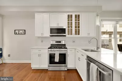 920 4th Street SE, Washington, DC 20003 - Photo 5