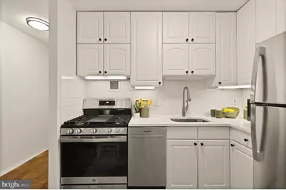 1301 20th Street NW #817, Washington, DC 20036 - Photo 5