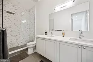 770 Park Rd NW, Washington, DC 20010 - Photo 25