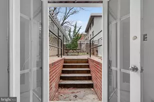 301 I St SW, Washington, DC 20024 - Photo 19