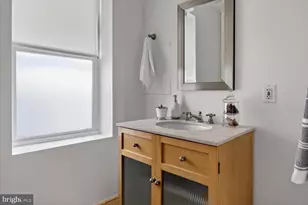 911 Independence Ave SE, Washington, DC 20003 - Photo 29