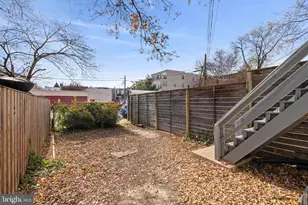 1221 D St NE, Washington, DC 20002 - Photo 19