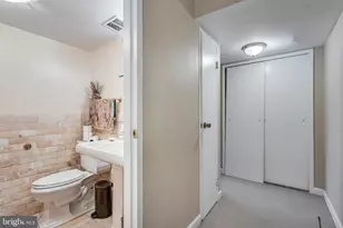 4201 Cathedral Ave NW, Washington, DC 20016 - Photo 17