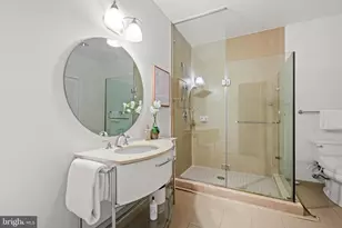 1701 Kalorama Rd NW, Washington, DC 20009 - Photo 19