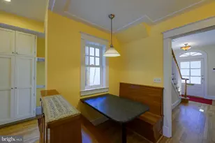 5717 Chevy Chase Pkwy NW, Washington, DC 20015 - Photo 31