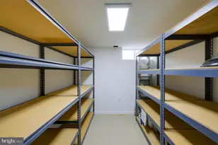 5717 Chevy Chase Pkwy NW, Washington, DC 20015 - Photo 59