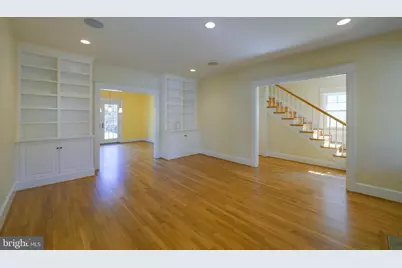 5717 Chevy Chase Parkway NW, Washington, DC 20015 - Photo 11