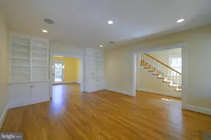 5717 Chevy Chase Pkwy NW, Washington, DC 20015 - Photo 11