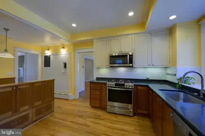 5717 Chevy Chase Parkway NW, Washington, DC 20015 - Photo 29