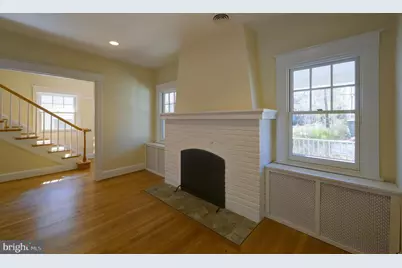 5717 Chevy Chase Parkway NW, Washington, DC 20015 - Photo 17