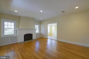 5717 Chevy Chase Pkwy NW, Washington, DC 20015 - Photo 13