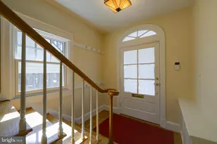 5717 Chevy Chase Pkwy NW, Washington, DC 20015 - Photo 7