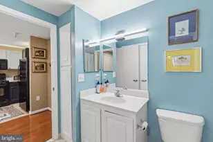 350 G St SW, Washington, DC 20024 - Photo 19