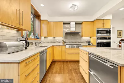 3111 Chain Bridge Road NW, Washington, DC 20016 - Photo 17